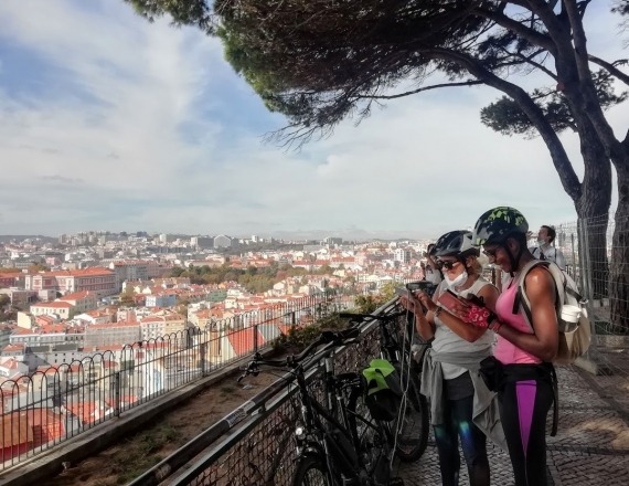 lisbon_viewpoints_by_bike_tour_79
