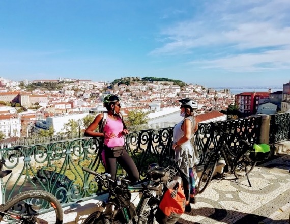 lisbon_viewpoints_by_bike_tour_73